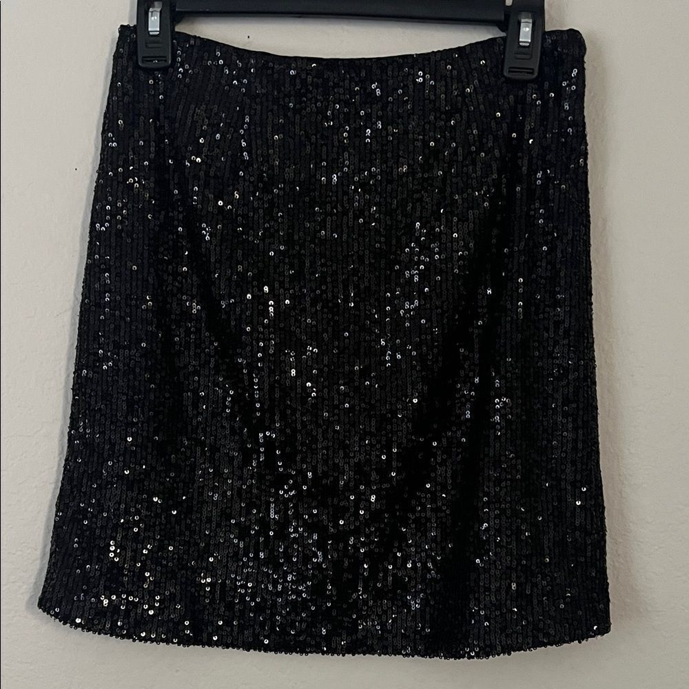 NWT Banana Republic Elegant Black Sequin Skirt in Size 2